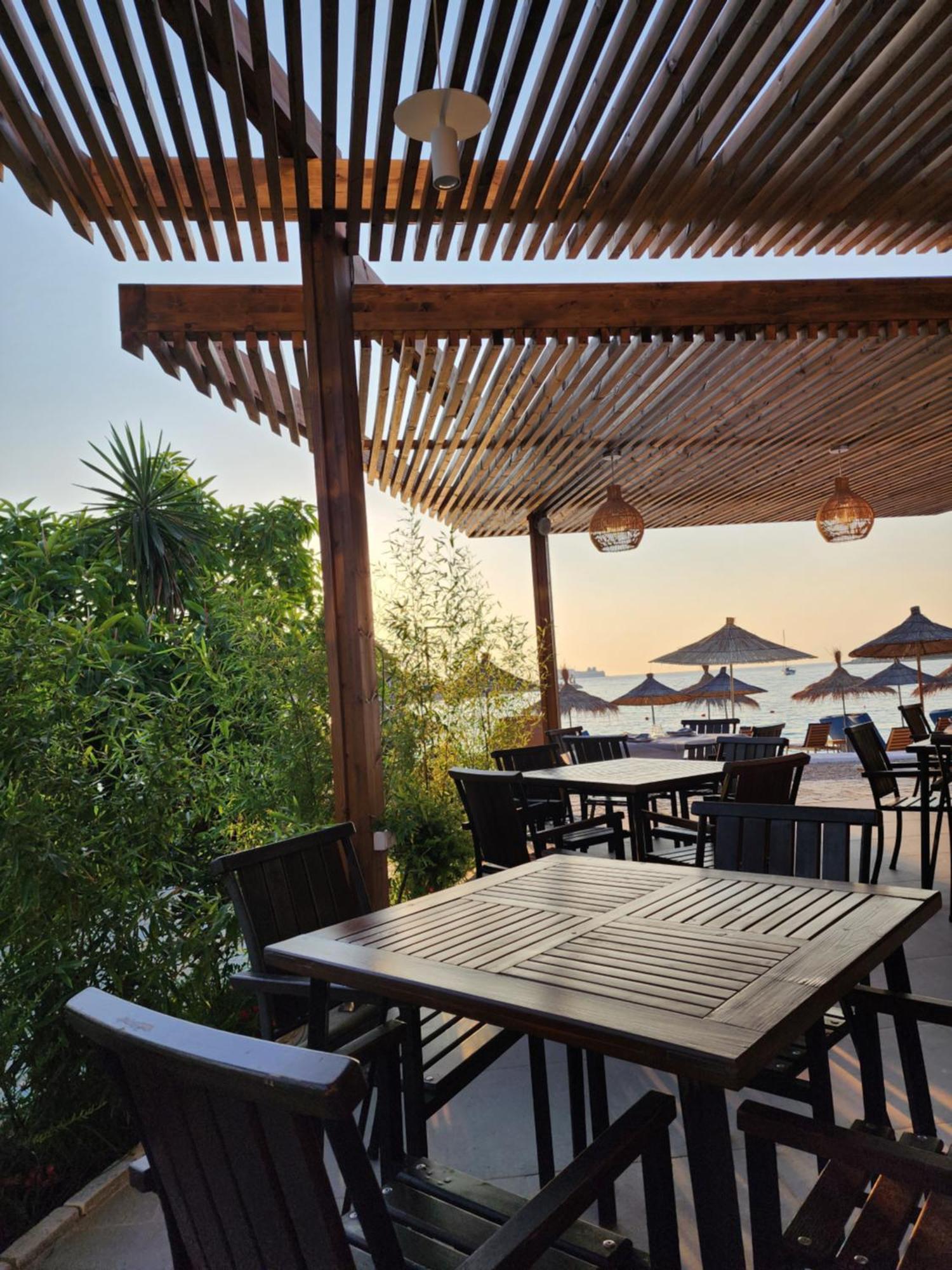 Manta Hotel Ксамил Экстерьер фото