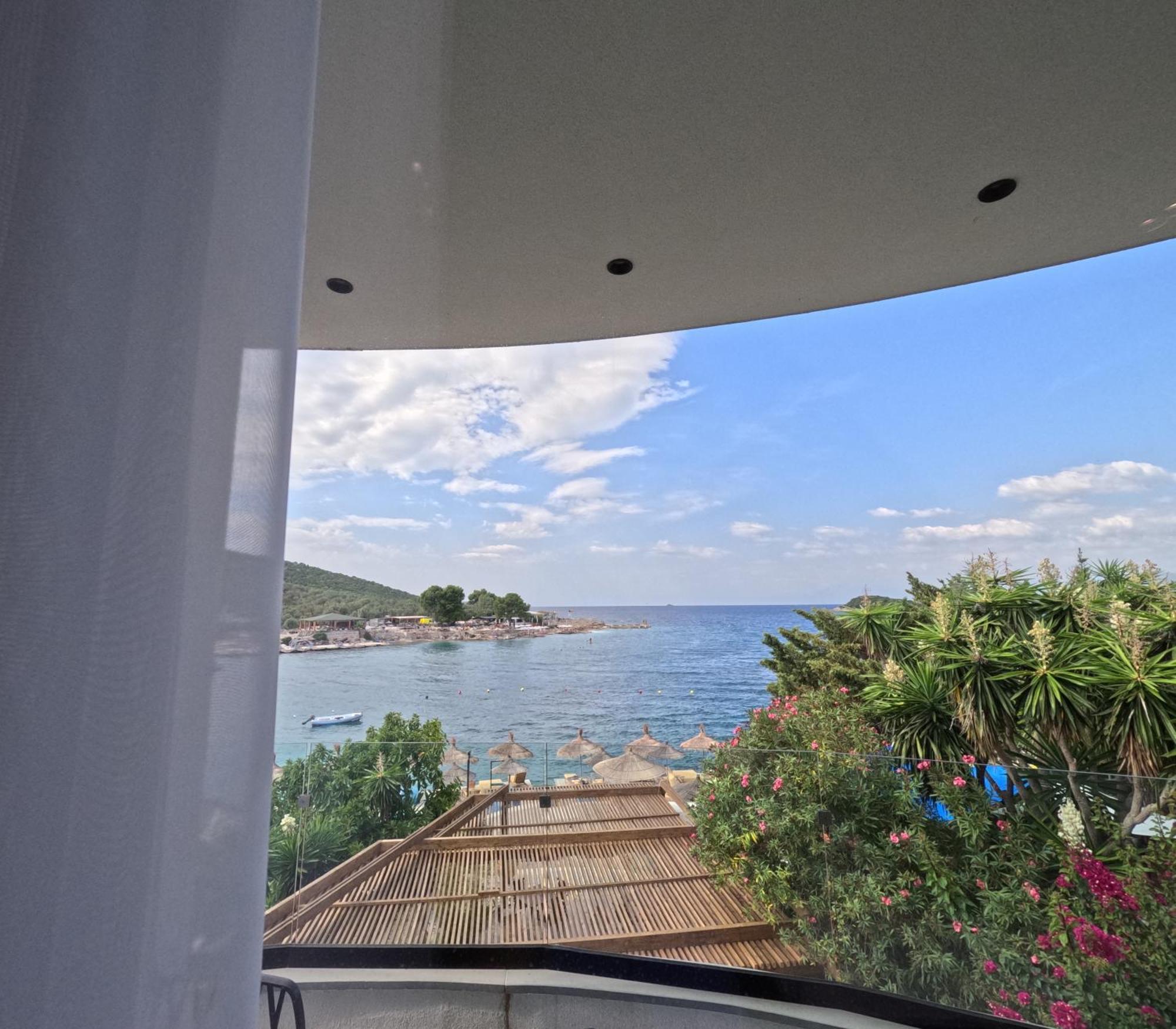Manta Hotel Ксамил Экстерьер фото